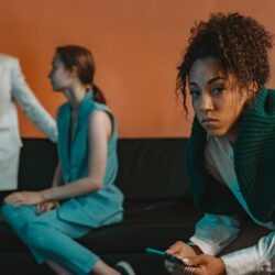 Workplace connection crisis - disconnected employees around the world